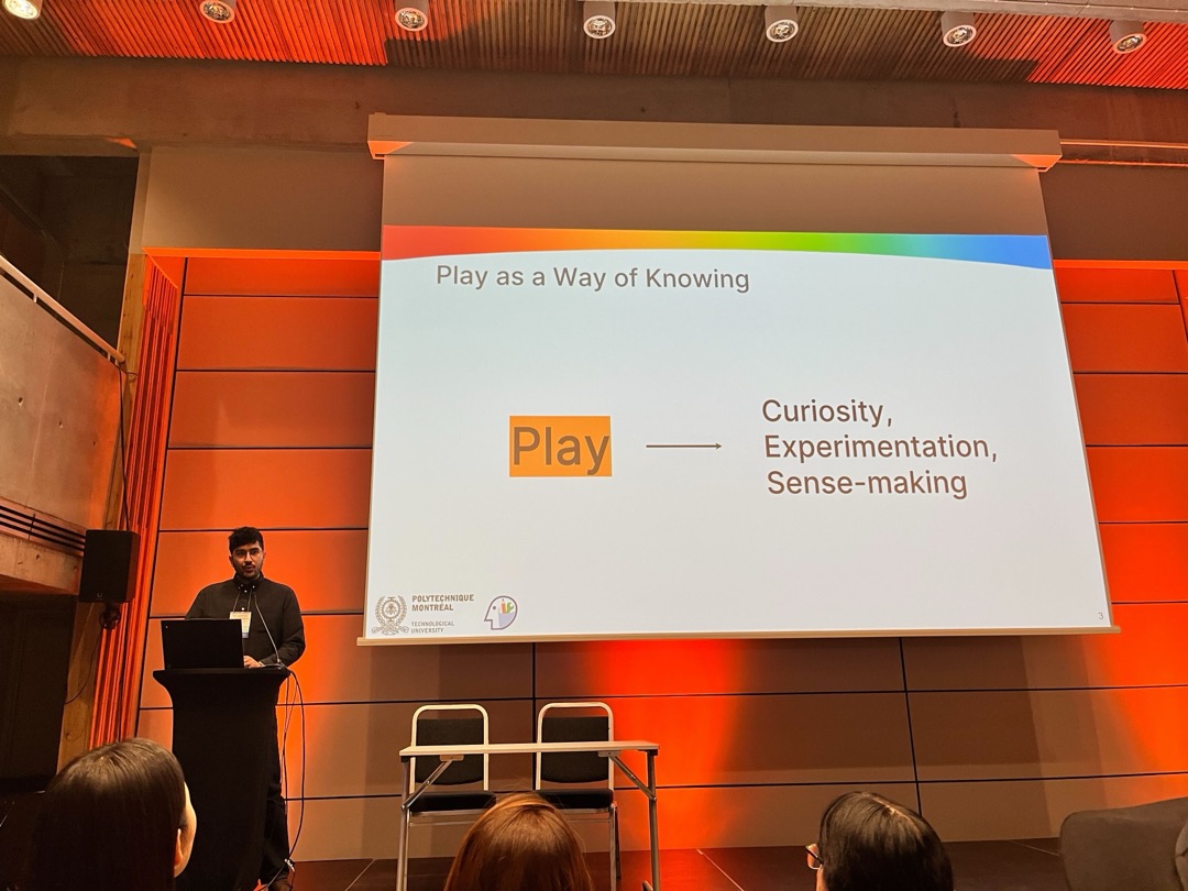 Nik presenting our paper at CSCW2025